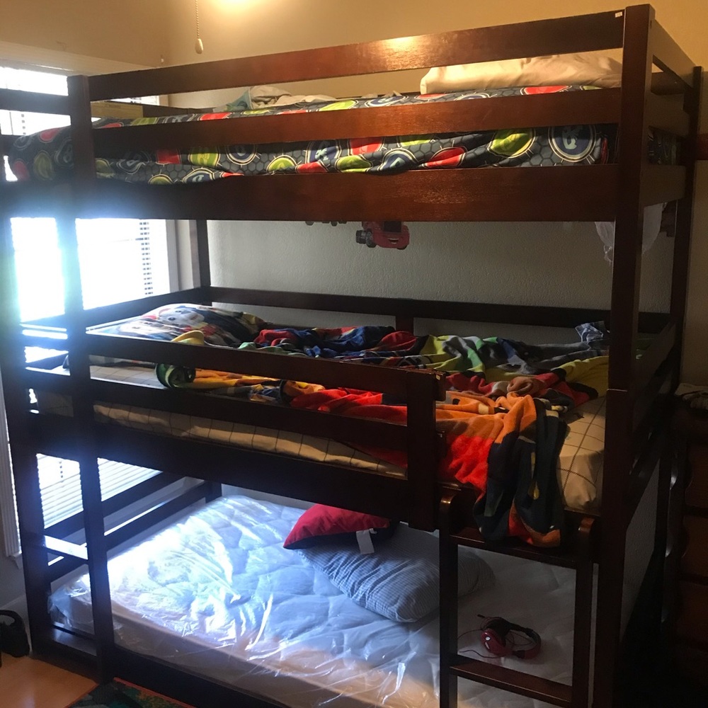 Triple bunk beds